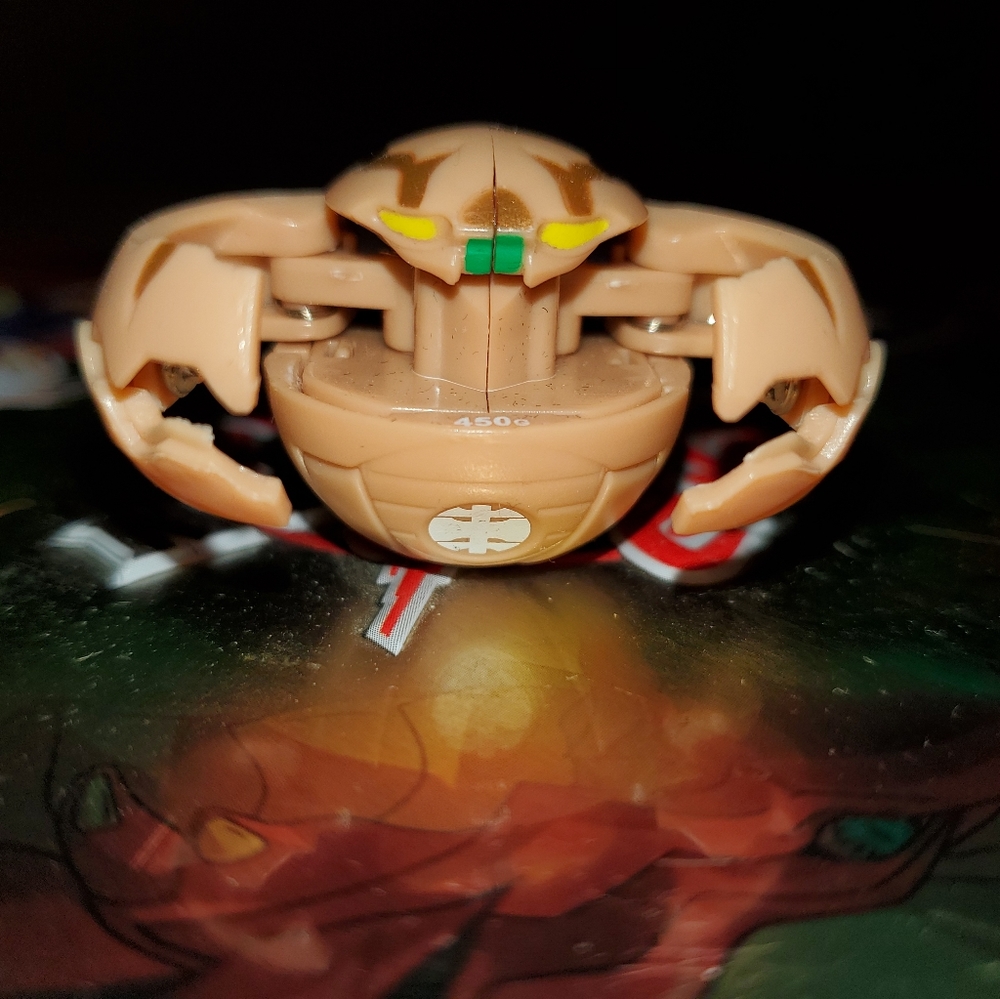1 BAKUGAN BATTLE BRAWLER IN EXCELLENT CONDITION!